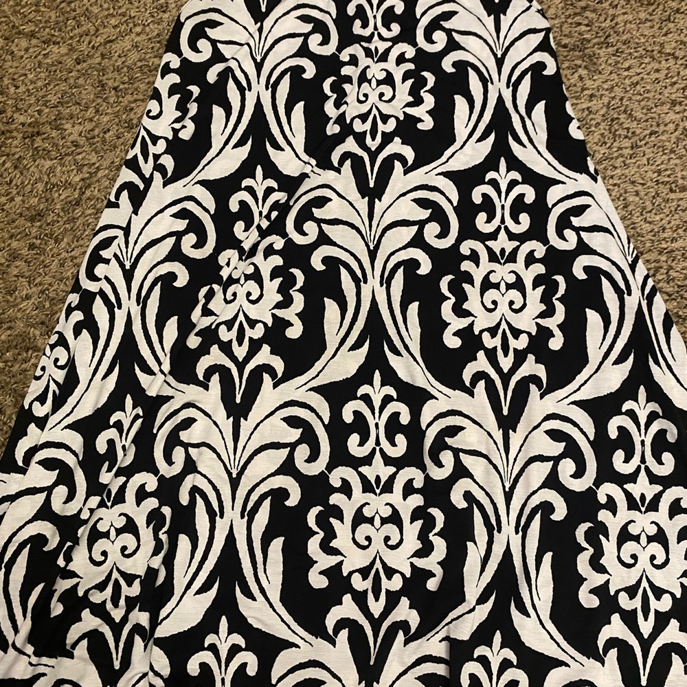 Yahada Black and White Patterned Dress
